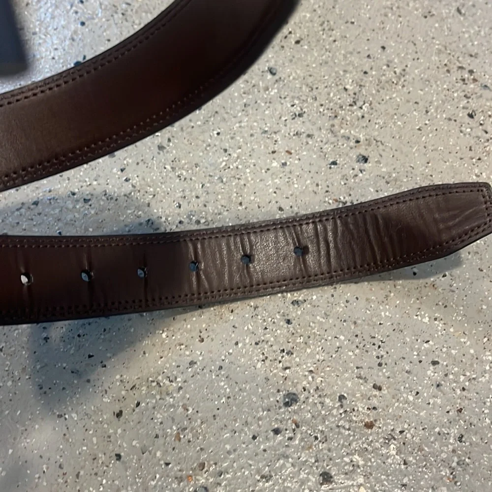 DICKIES REVERSIBLE LEATHER BELT WITH GUN METAL FINISH BUCKLE BLACK BROWN SIZE 32